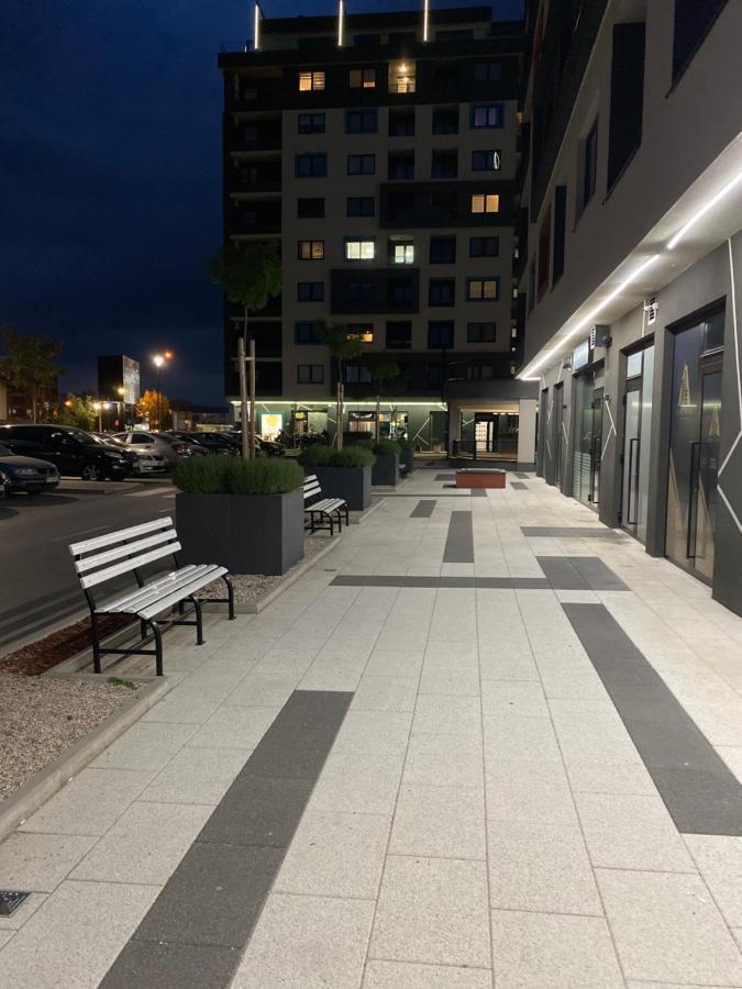 Atmartments Etna Bulevar, Free Private Parking SJJ Exteriör bild
